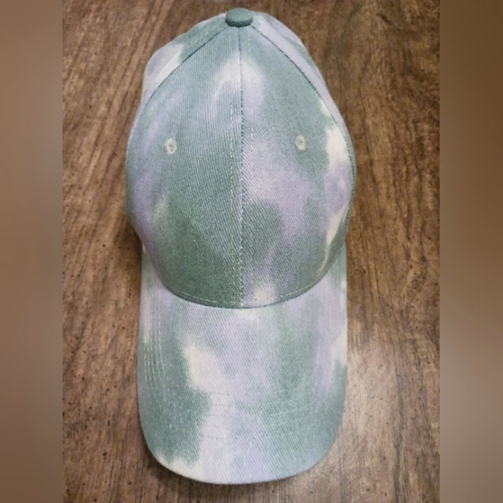 BLUE AND GREEN HAT BRAND IS UNKNOWN